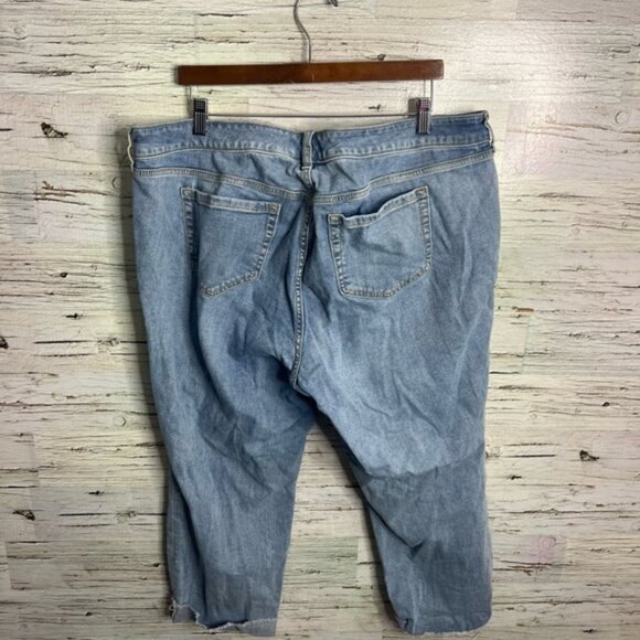 Torrid Distressed Cropped Boyfriend Jeans 18 - Picture 4 of 4